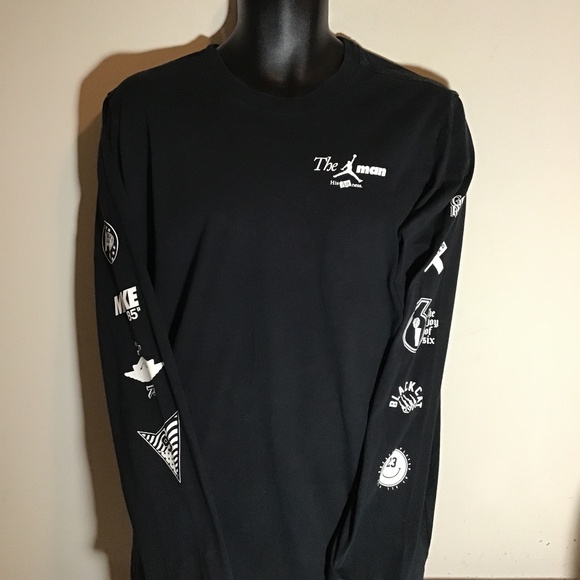 Jordan Other - 🔥#496 Jordan, unisex, large, see pics. 1 hole on left sleeve, good condition 😎